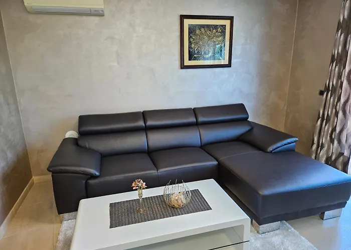 Apartments Riva-Interauto
