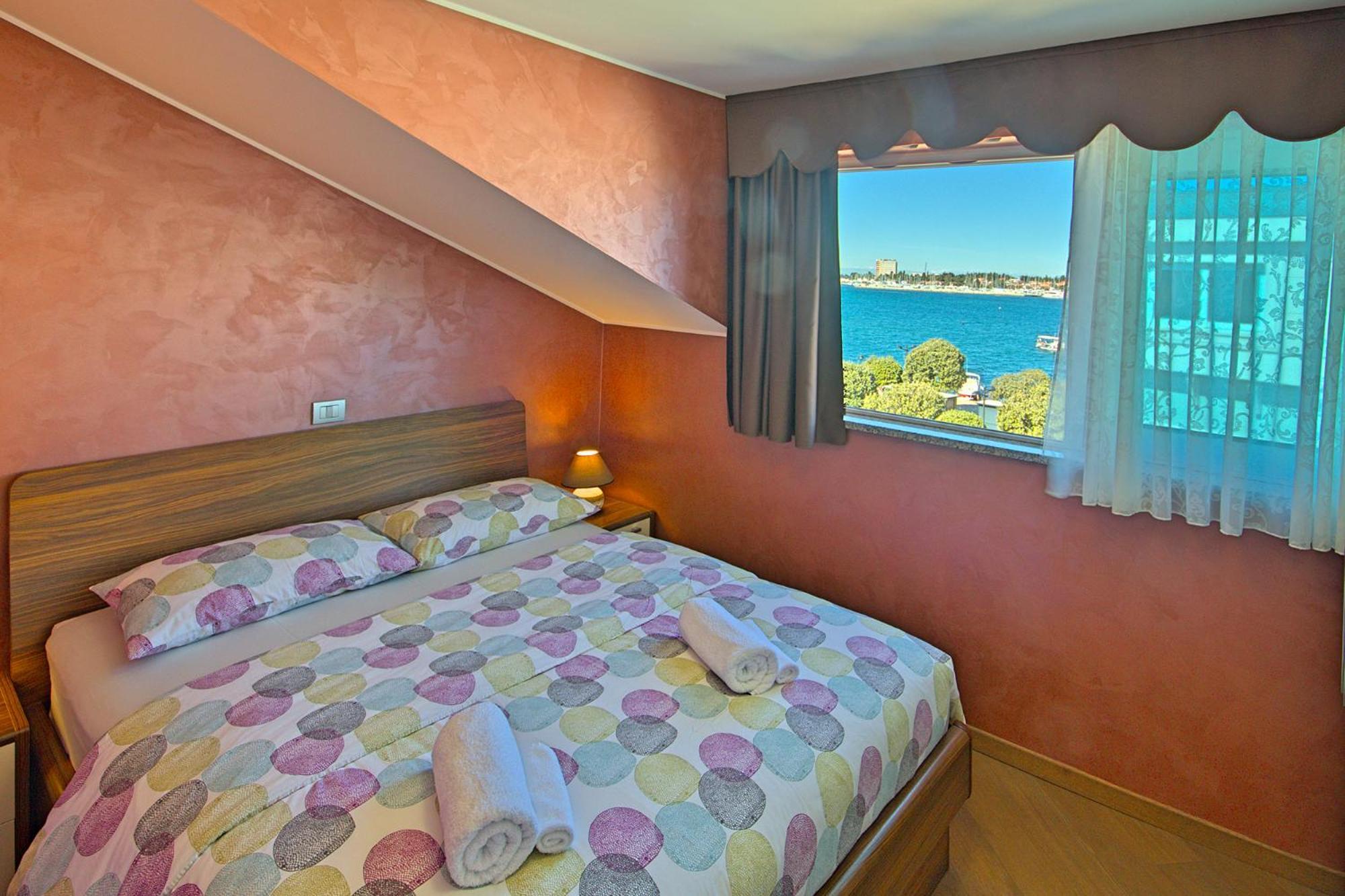 Riva-interauto * Umag
