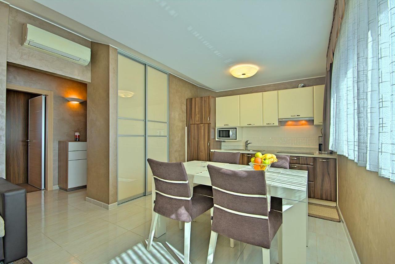 Apartment Riva-interauto