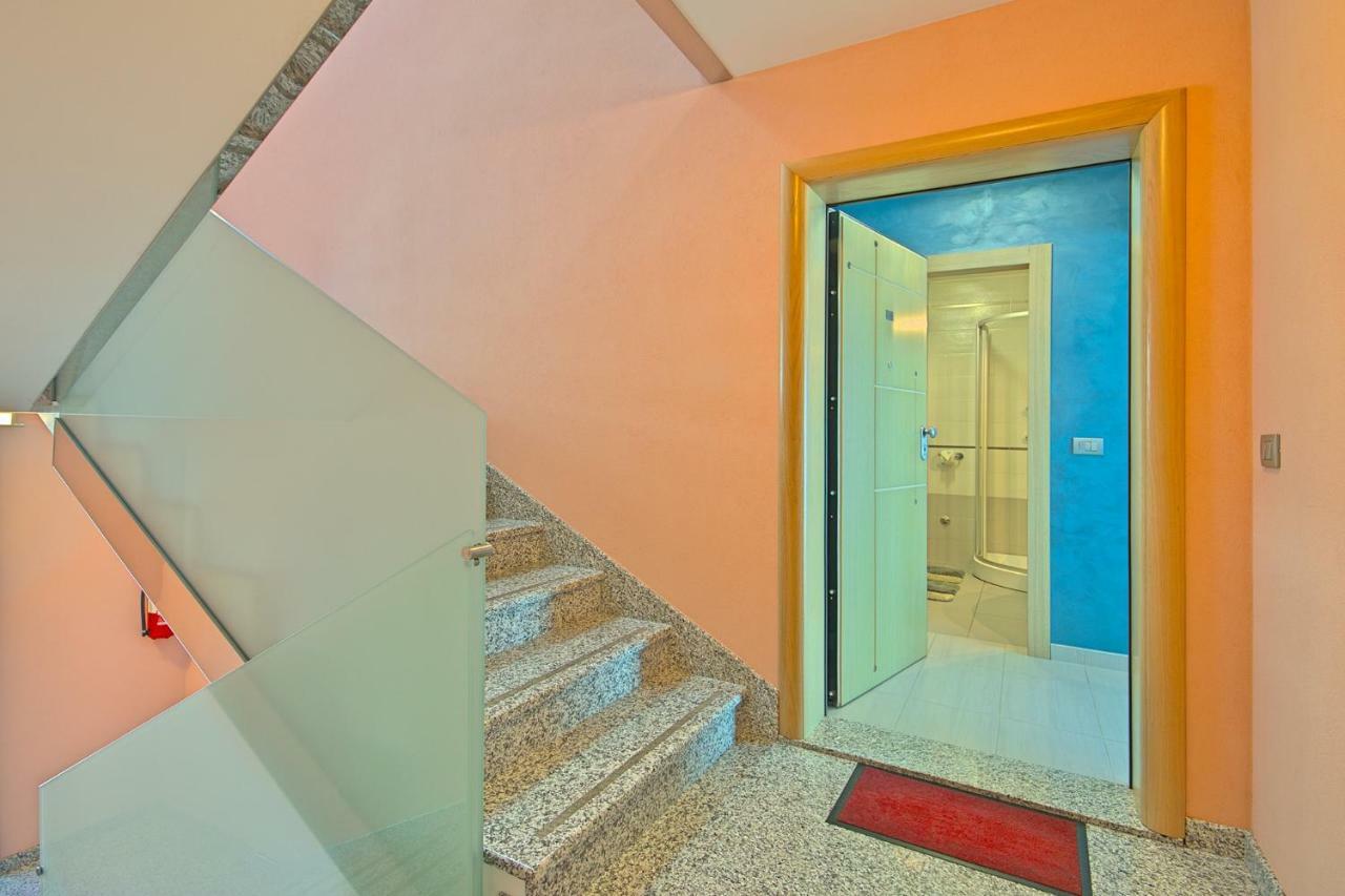 Riva-interauto Apartment